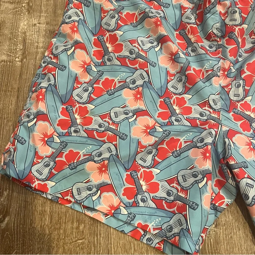 Vineyard Vines fun classic